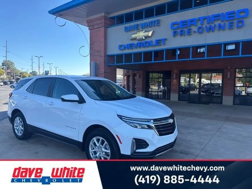 2022 Chevrolet Equinox LT photo 1