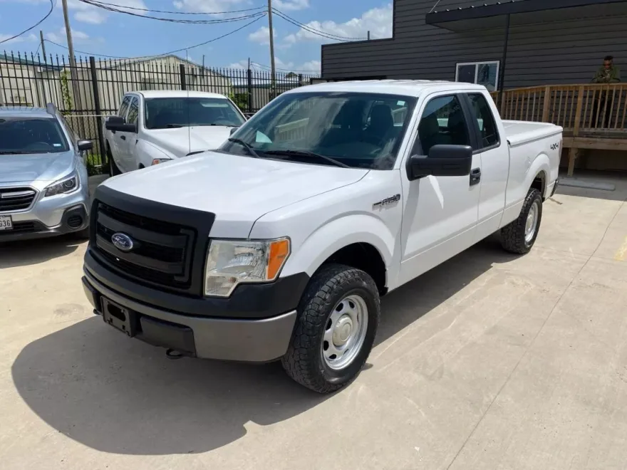 2014 Ford F-150 photo 1