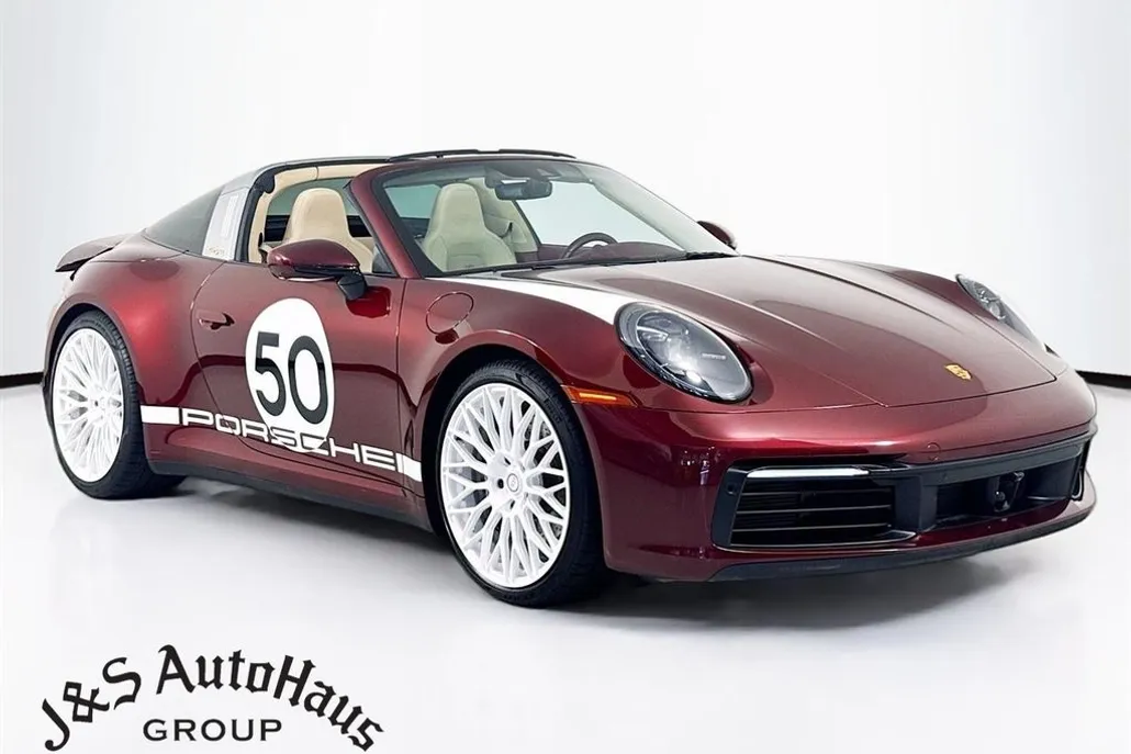 2021 Porsche 911 Targa 4S photo 1