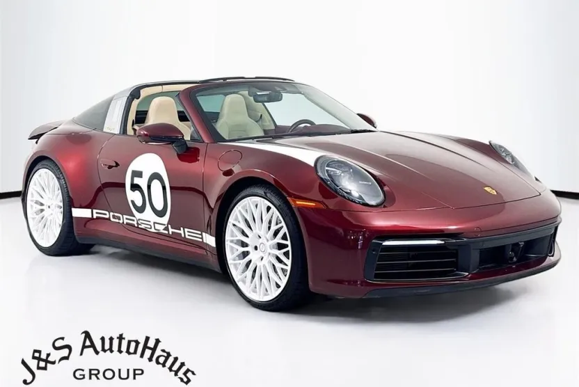 2021 Porsche 911 Targa 4S photo 1