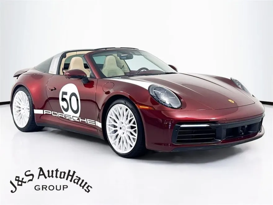 2021 Porsche 911 Targa 4S photo 1