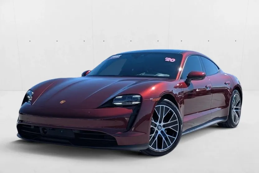 2021 Porsche Taycan photo 1