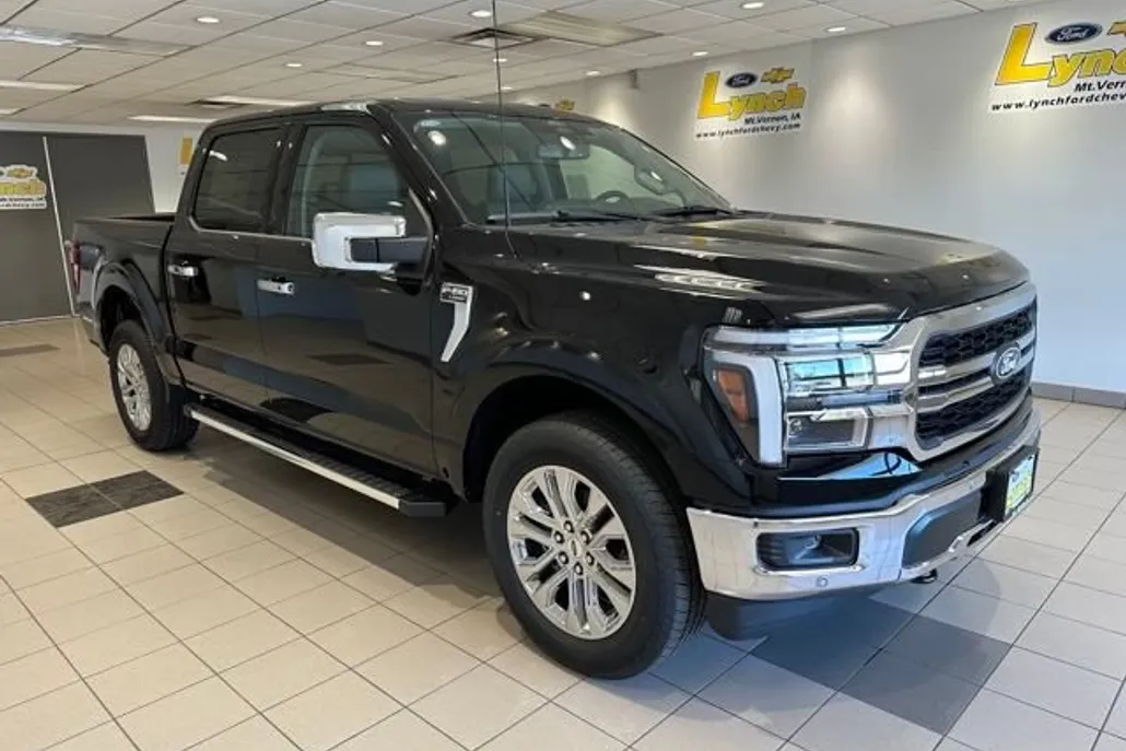 2025 Ford F-150 Lariat photo 1