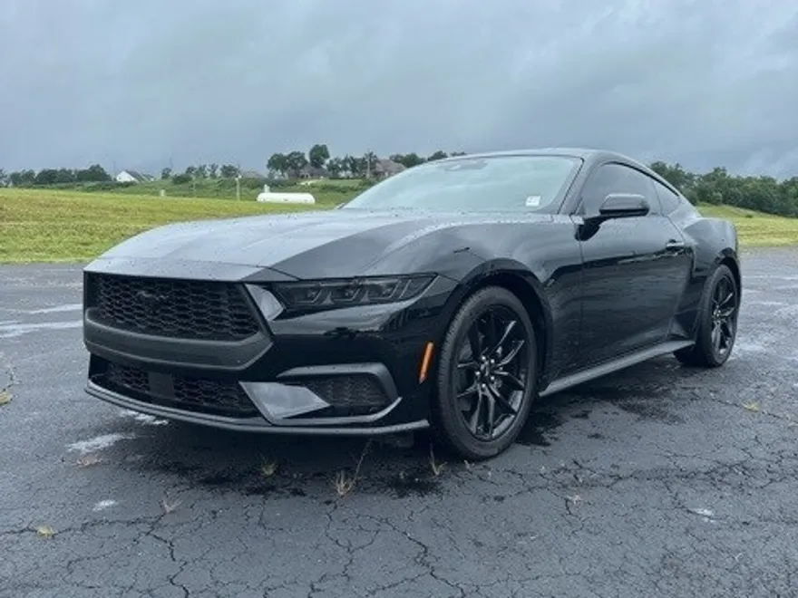 2025 Ford Mustang EcoBoost photo 1