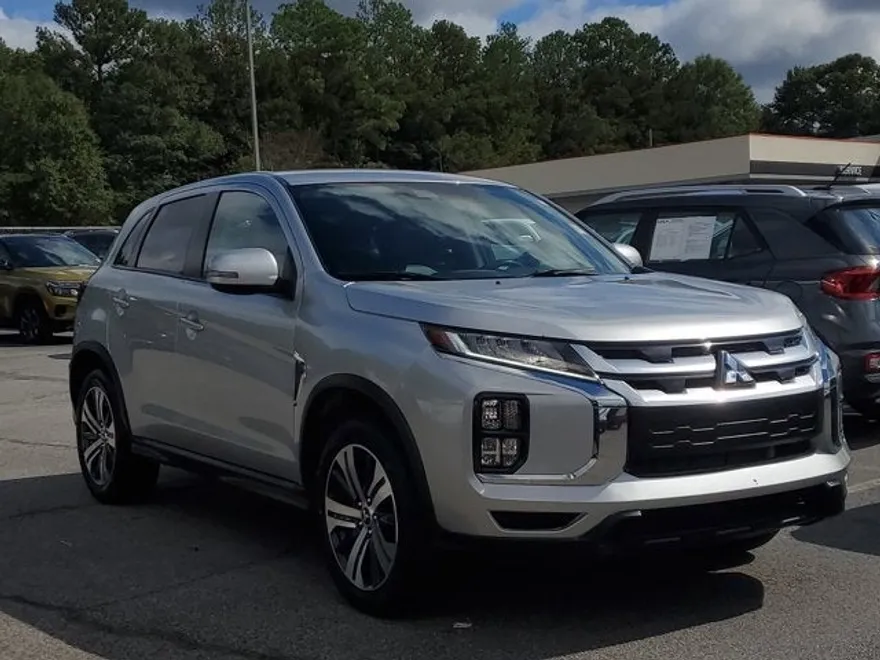 2023 Mitsubishi Outlander Sport ES photo 1