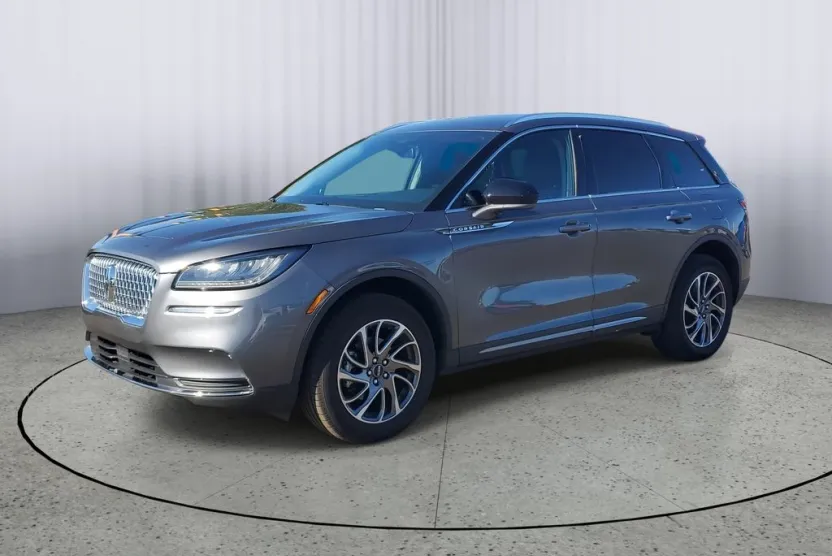 2021 Lincoln Corsair Standard photo 1