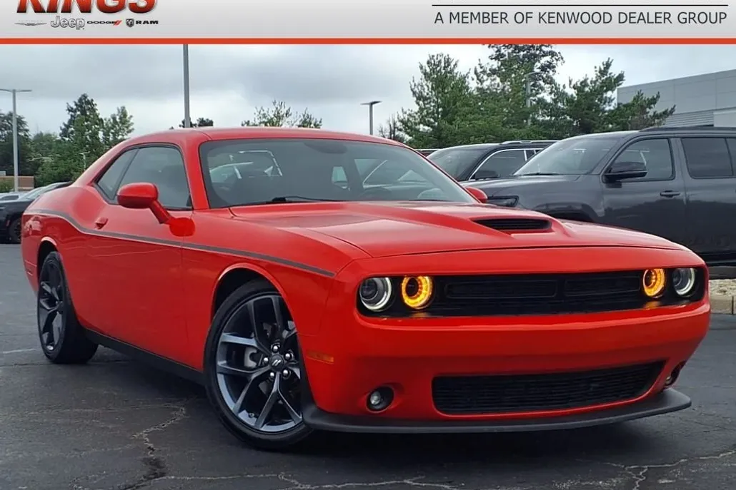 2022 Dodge Challenger GT photo 1