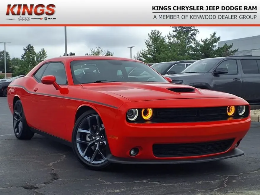 2022 Dodge Challenger GT photo 1