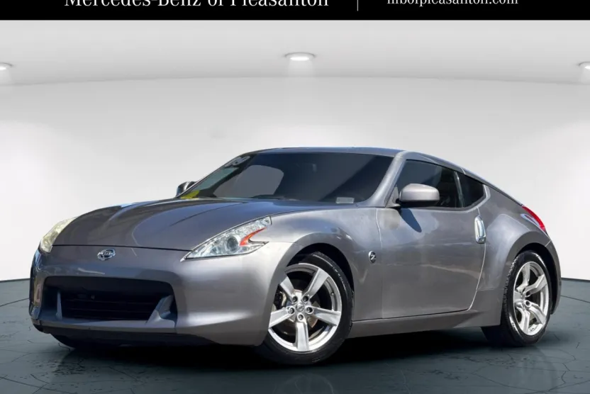 2009 Nissan 370Z Touring photo 1