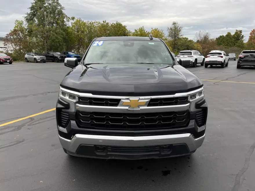 2024 Chevrolet Silverado 1500 LT photo 1