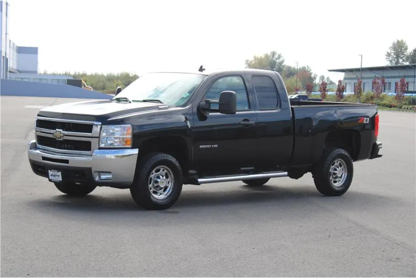 2009 Chevrolet Silverado 2500HD LT photo 1