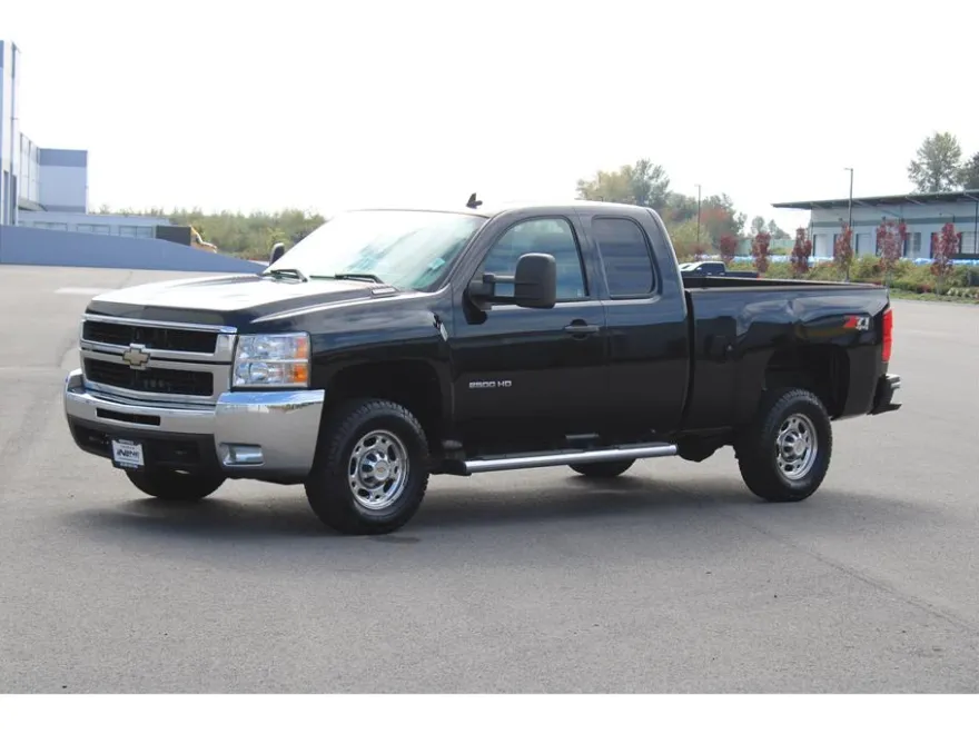 2009 Chevrolet Silverado 2500HD LT photo 1