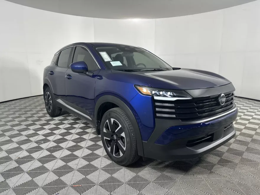 2025 Nissan Kicks SV photo 1