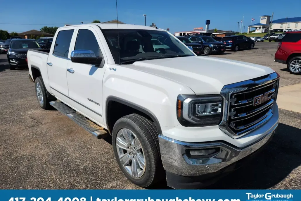 2017 Gmc Sierra 1500 SLT photo 1
