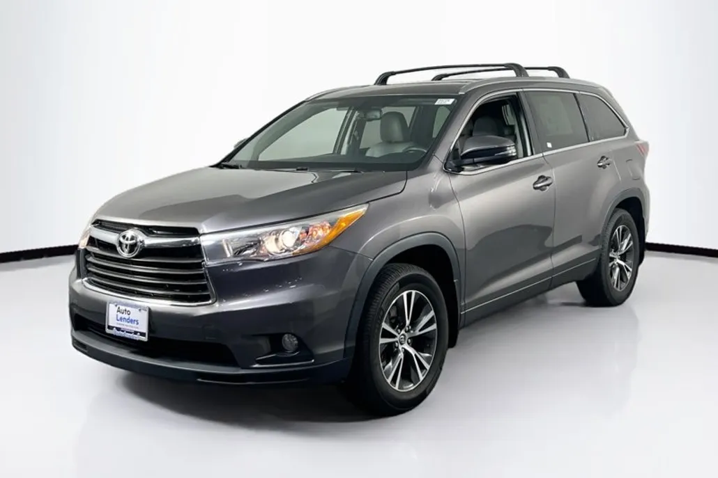 2016 Toyota Highlander XLE photo 1
