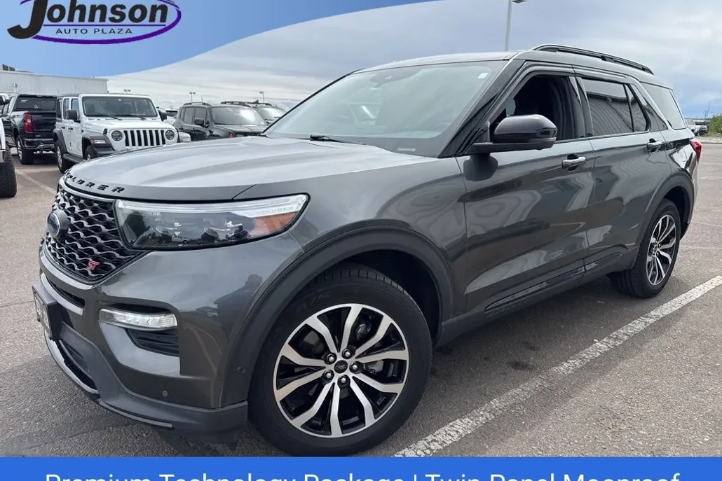 2020 Ford Explorer ST photo 1