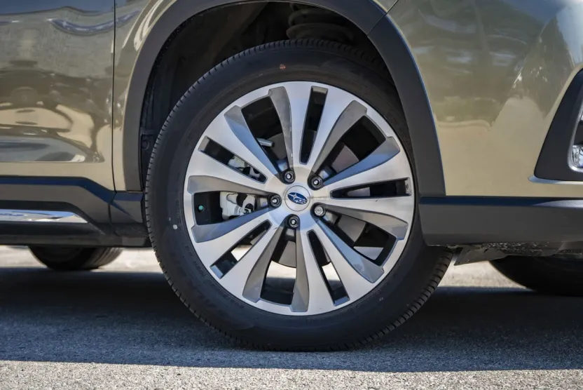 2022 Subaru Ascent Limited photo 1