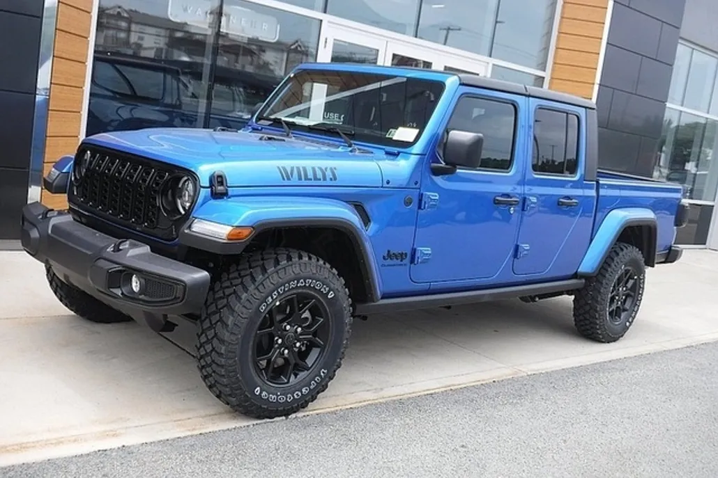 2025 Jeep Gladiator Sport photo 1