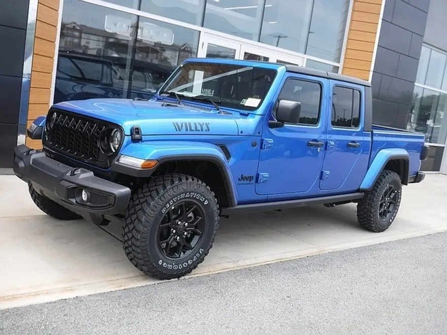 2025 Jeep Gladiator Sport photo 1