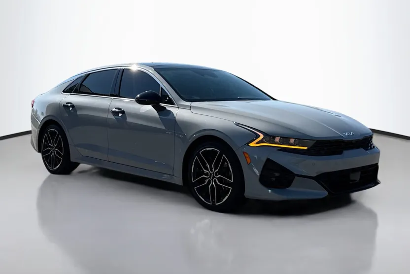 2024 Kia K5 GT photo 1