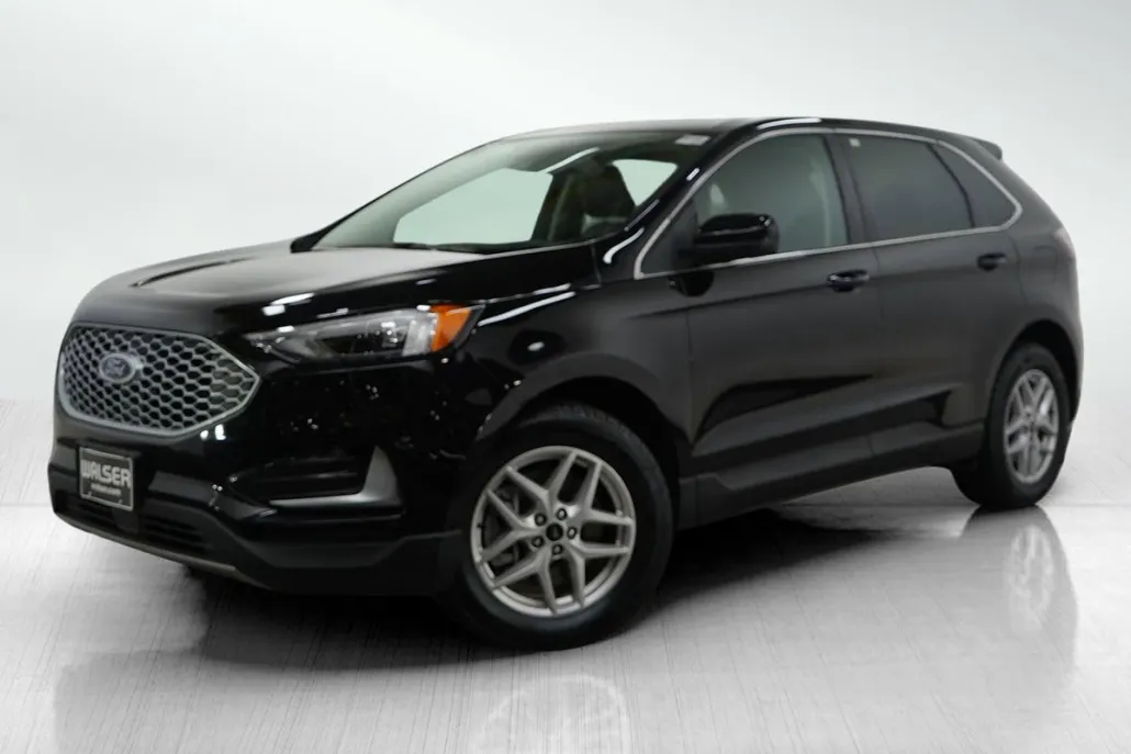 2024 Ford Edge SEL photo 1