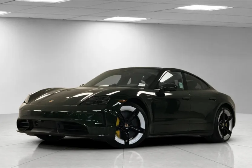 2025 Porsche Taycan GTS photo 1