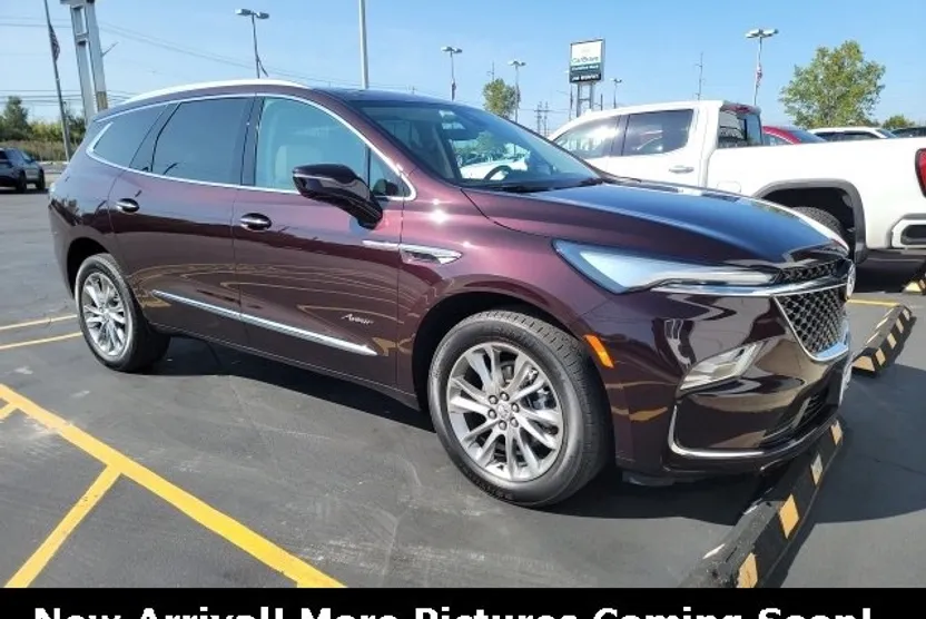 2023 Buick Enclave Avenir photo 1
