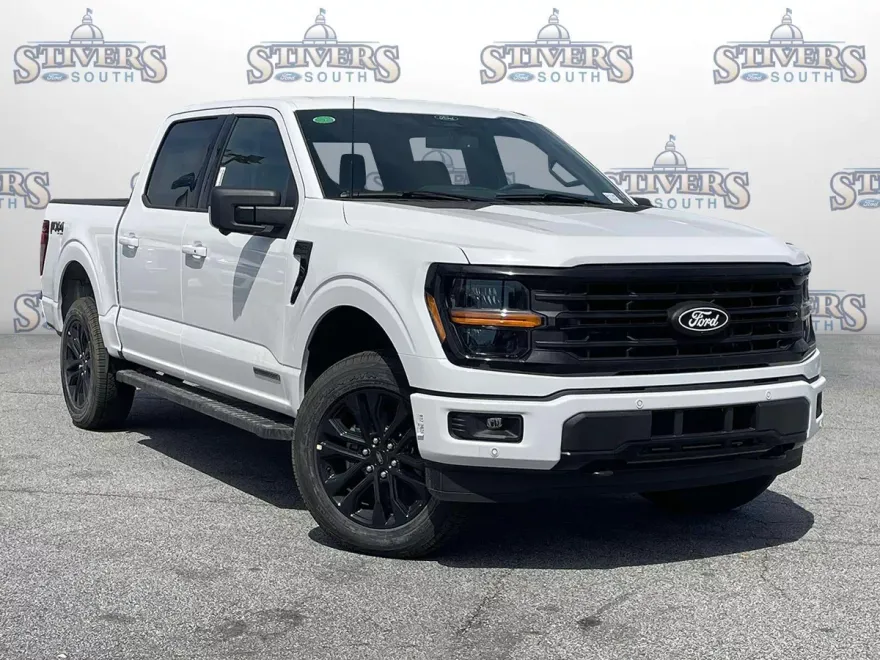 2025 Ford F-150 XLT photo 1