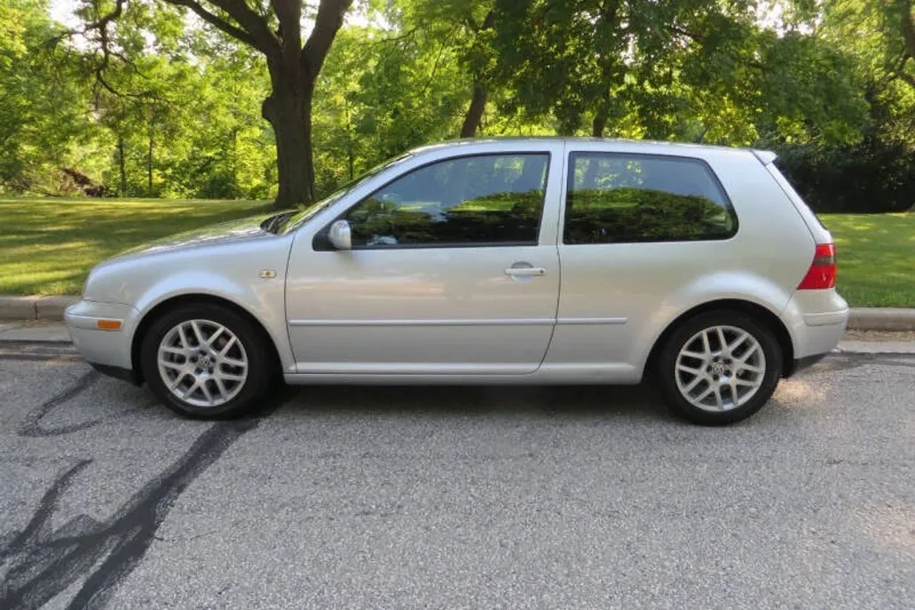 2002 Volkswagen Golf GTI 1.8T photo 1