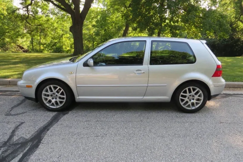 2002 Volkswagen Golf GTI 1.8T photo 1