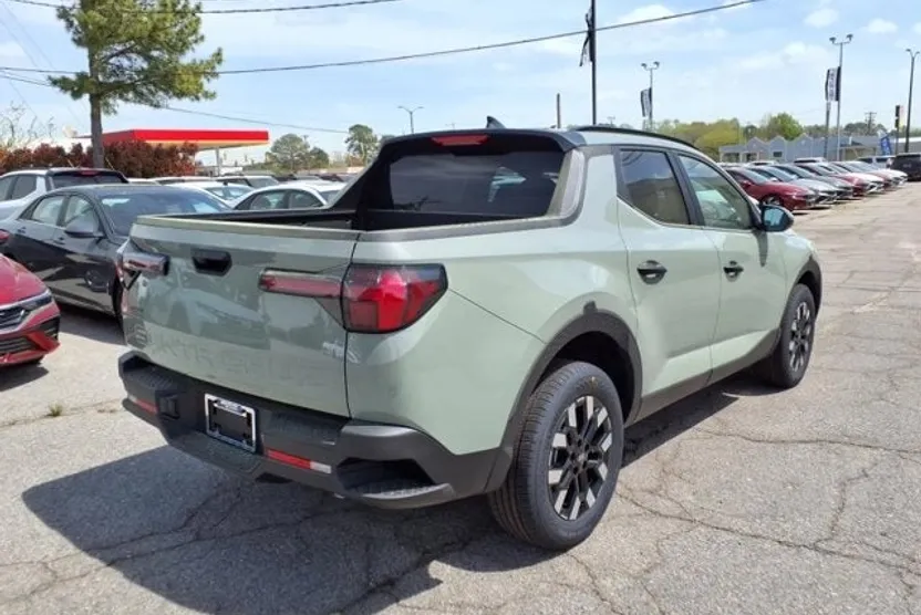 2025 Hyundai Santa Cruz SEL photo 1