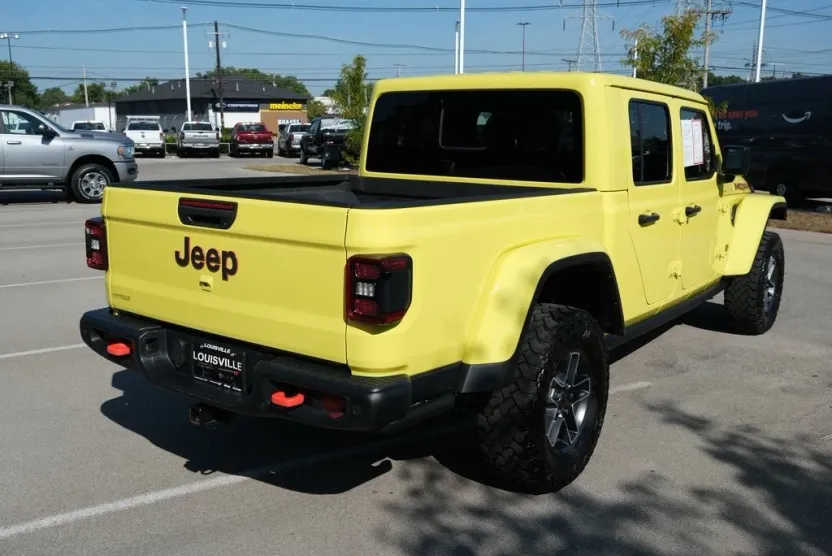 2024 Jeep Gladiator Mojave photo 1