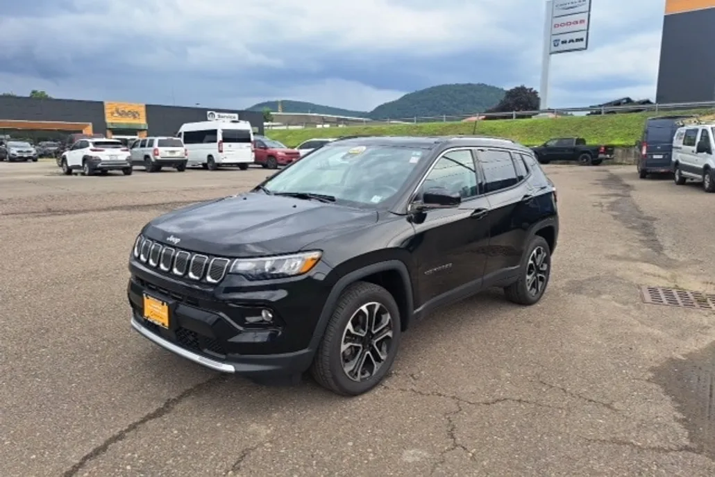 2022 Jeep Compass Limited photo 1