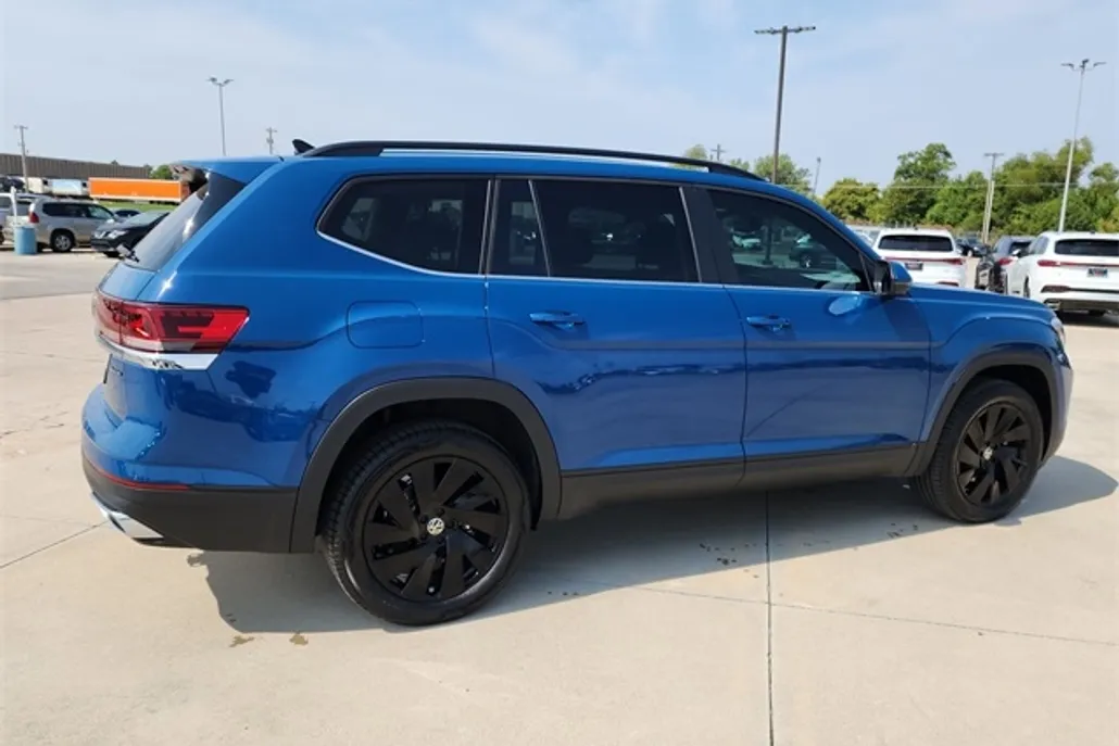 2026 Volkswagen Atlas SE Technology photo 1