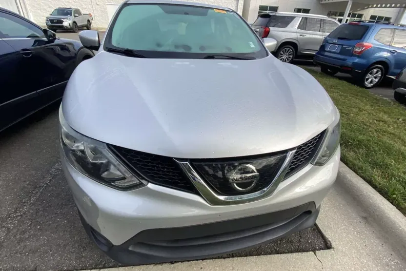 2019 Nissan Rogue Sport S photo 1