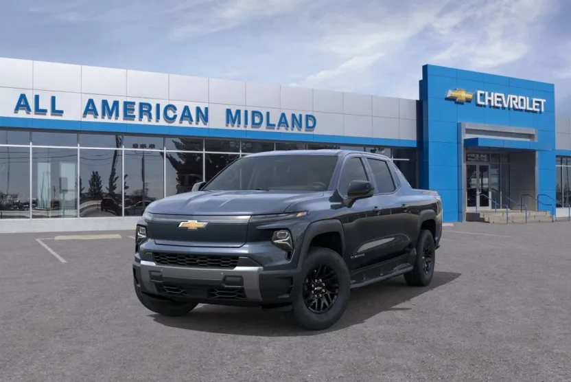 2026 Chevrolet Silverado EV LT photo 1
