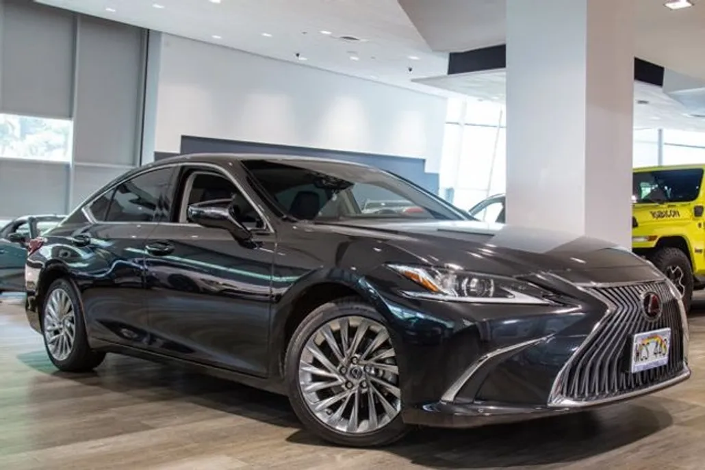 2021 Lexus ES 350 photo 1