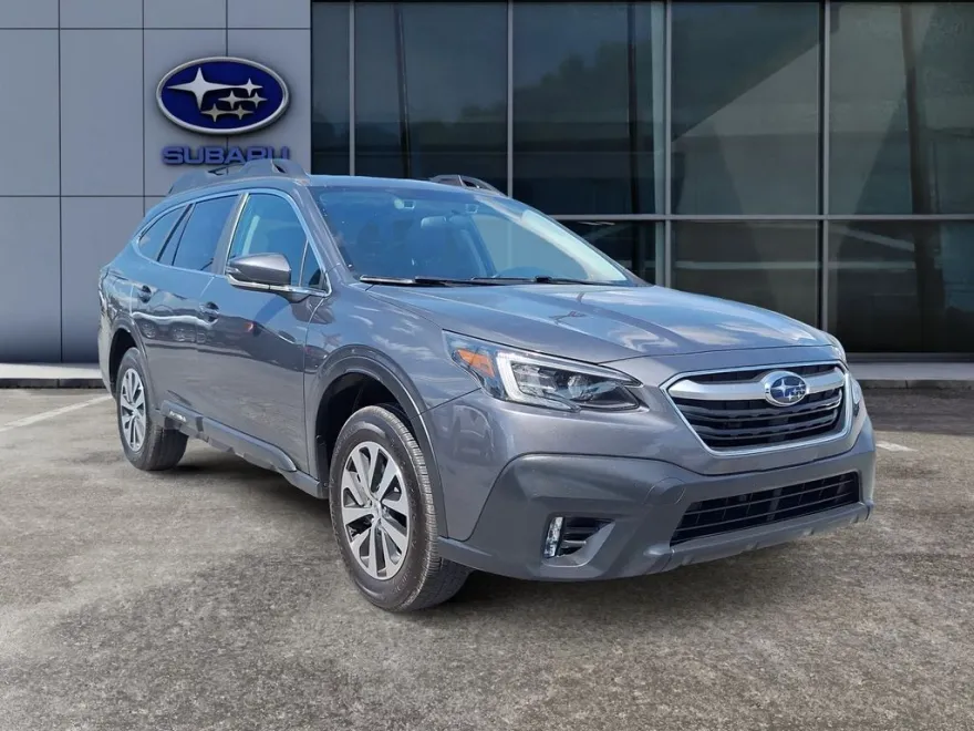2022 Subaru Outback Premium photo 1