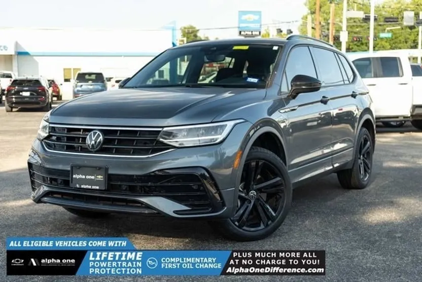 2024 Volkswagen Tiguan SE R-Line Black photo 1