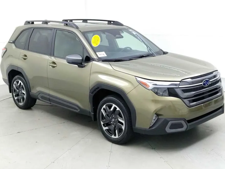 2025 Subaru Forester Limited photo 1