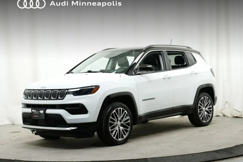 2022 Jeep Compass Limited photo 1