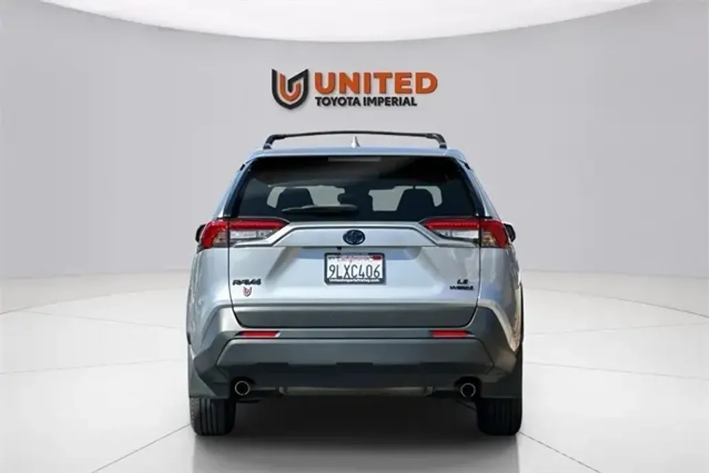 2024 Toyota RAV4 Hybrid LE photo 1
