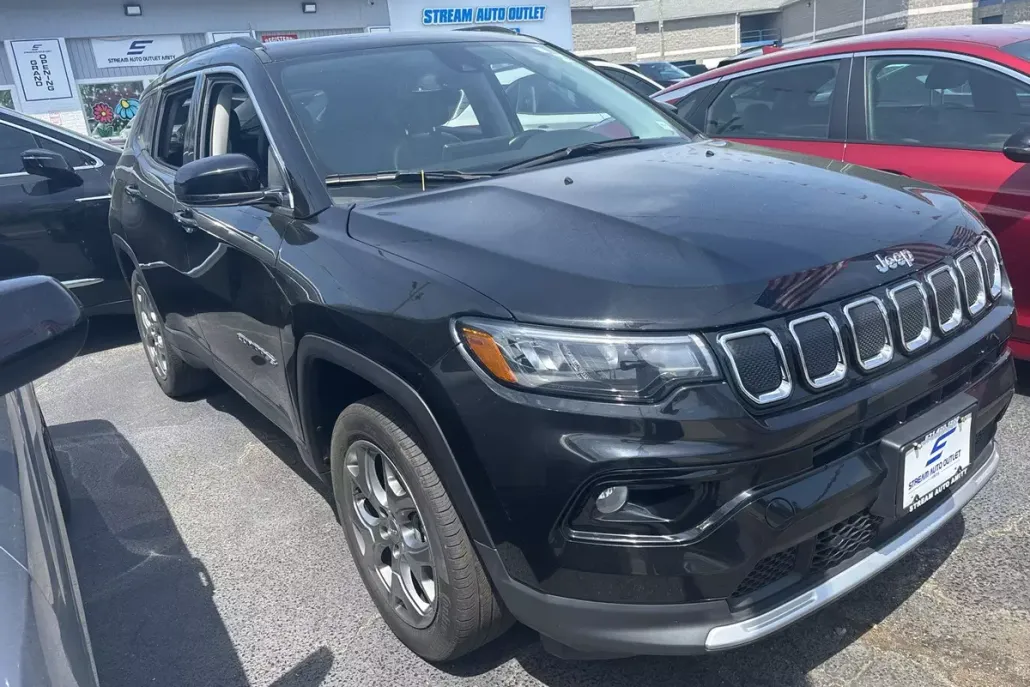 2022 Jeep Compass Limited photo 1