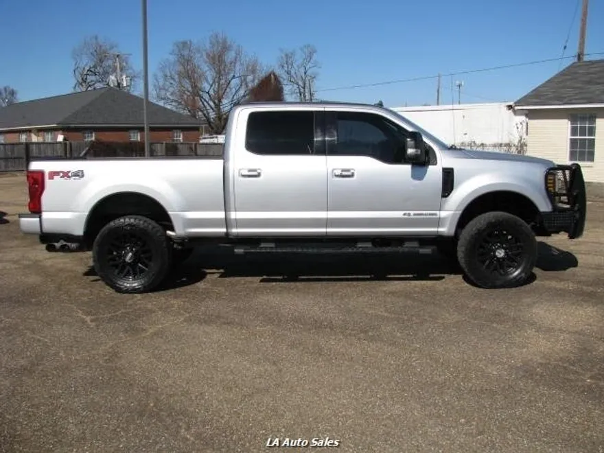 2019 Ford F-250 Lariat photo 1