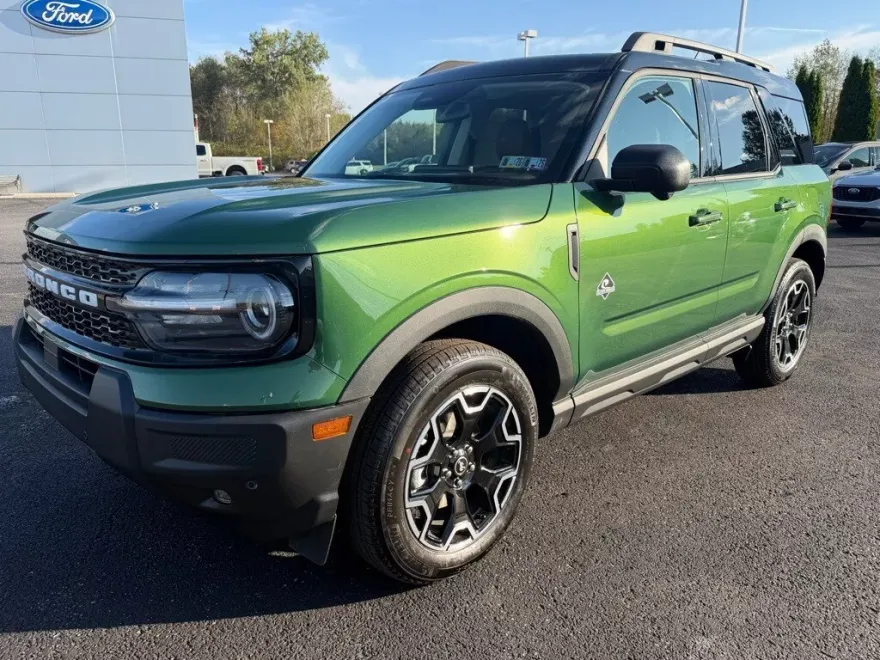 2025 Ford Bronco Sport Outer Banks photo 1