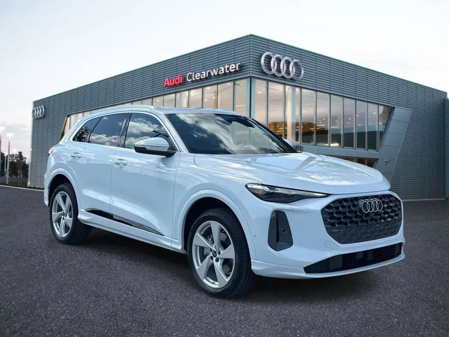 2025 Audi Q5 Premium Plus photo 1