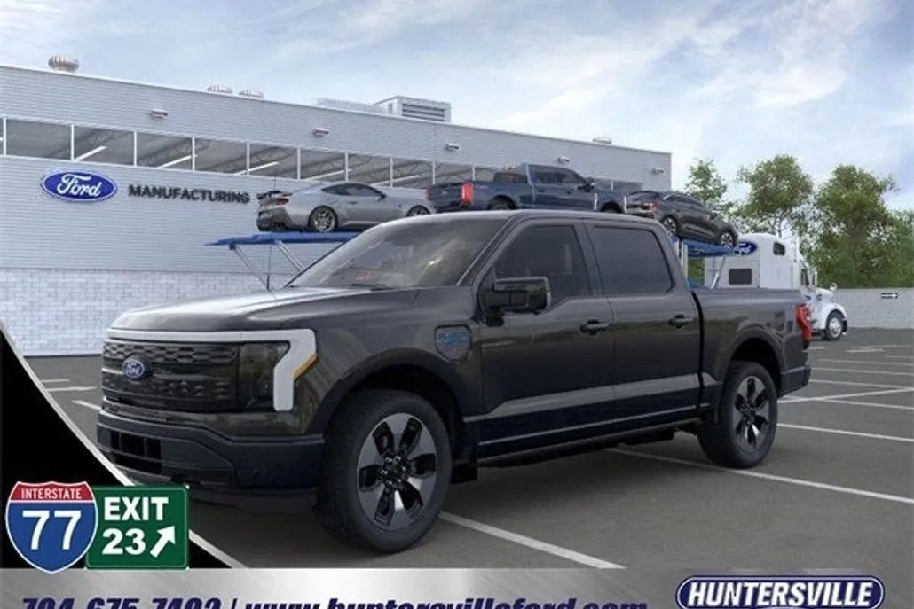 2025 Ford F-150 Lightning Platinum photo 1