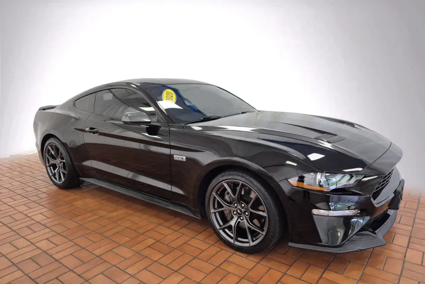 2020 Ford Mustang EcoBoost photo 1