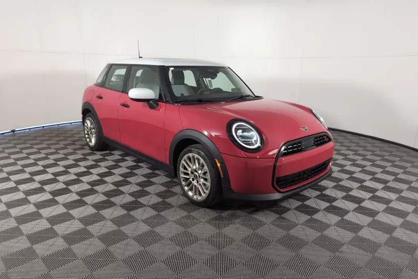 2025 Mini Cooper Signature photo 1