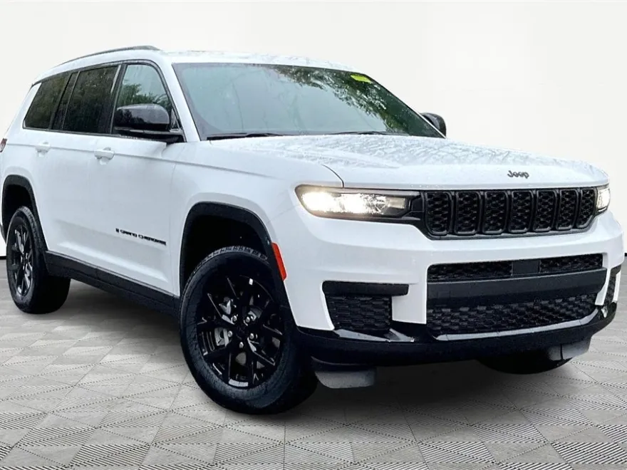 2025 Jeep Grand Cherokee Altitude X photo 1